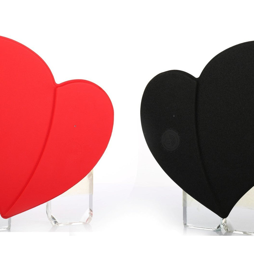 Fast wireless charging heart - shaped leather mouse pad